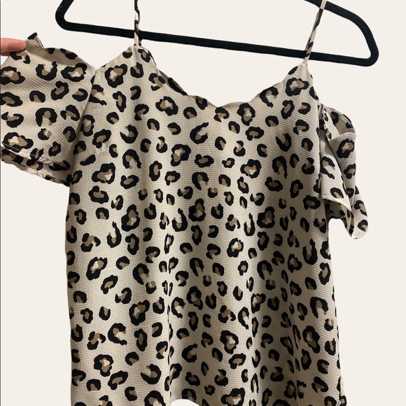 Leopard Print Top - Picture 2 of 3